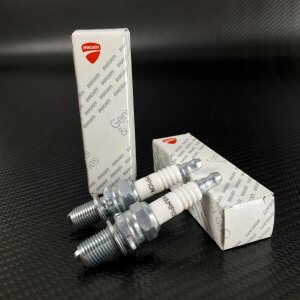 67090121a Ducati Champion RA59GC (SP) Racing spark plug