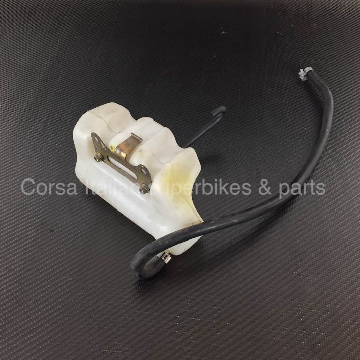 lower-coolant-expansion-tank-001-00