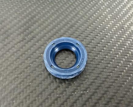 camshaft oil seal. Ducati part-no. 93040331A replaces 937831730.
