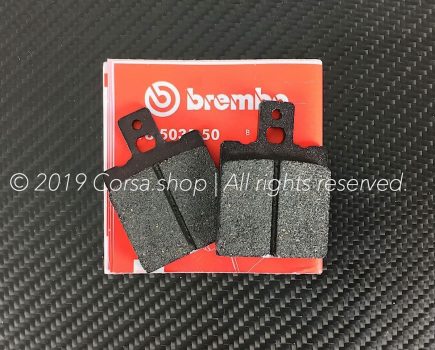 Genuine Ducati Brembo brake pads. Size: 40,0 x 56,2 x 7,0. Compound: Ferit I-D 450FF. Ducati part-no. 61340081a.