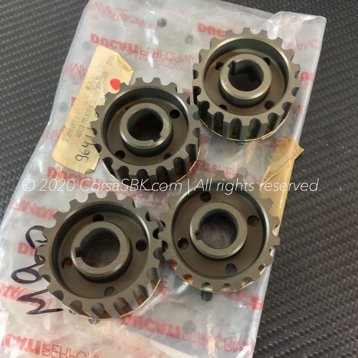 06077-964112AAA_3906